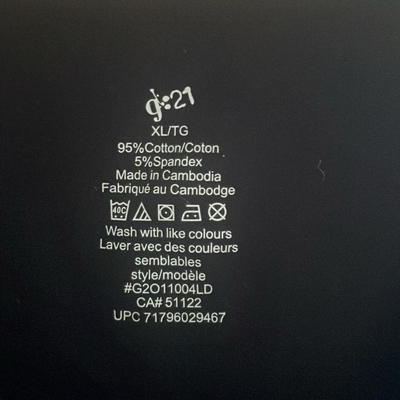 Light long sleeve T-shirt, black, size extra large - Picture 2 of 4